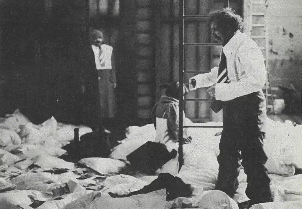 Un sol où l’on s'enfonce, où l'on s’embourbe, où l’on a peine à se mouvoir, un sol aussi qui donne aux gens la tentation du mou. Photos Danielle Pierre