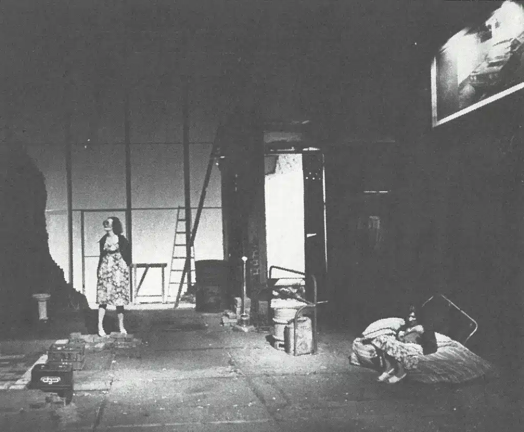 Attention au travail
Mise en scène, décors, costumes: Gildas Bourdet.
Dramaturgie: Alain Milianti.

Photos Claude Bricage