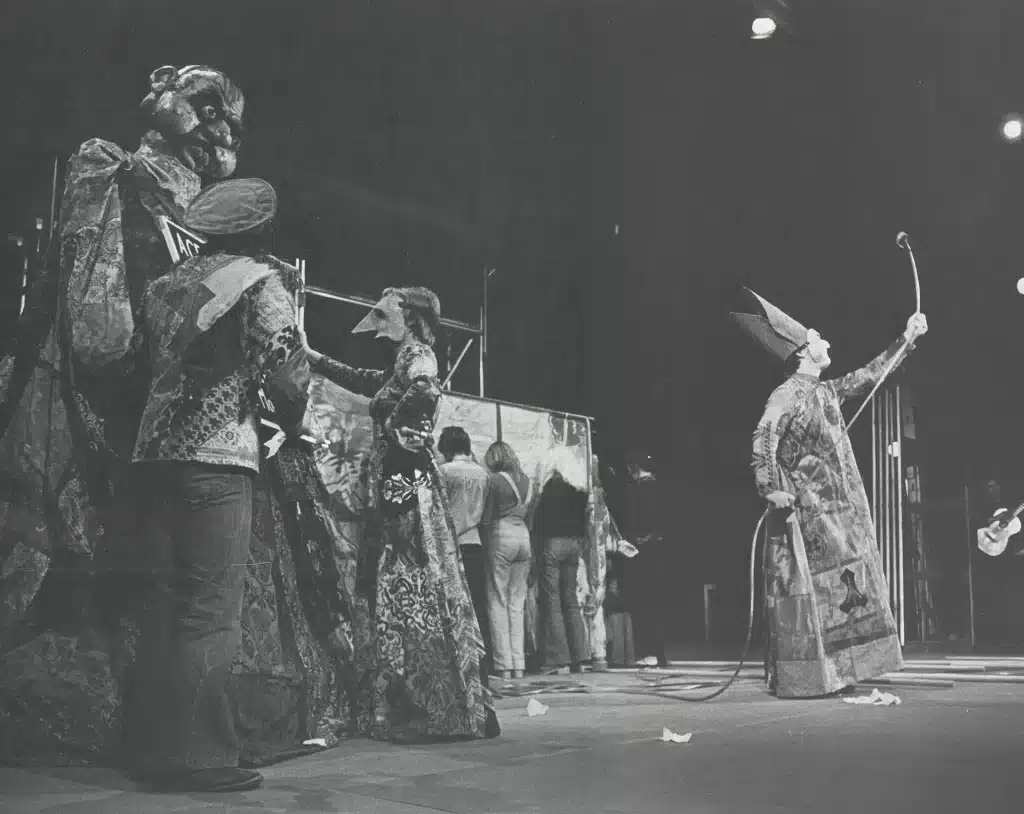 INS Ballade voor .grole en kleine poppen