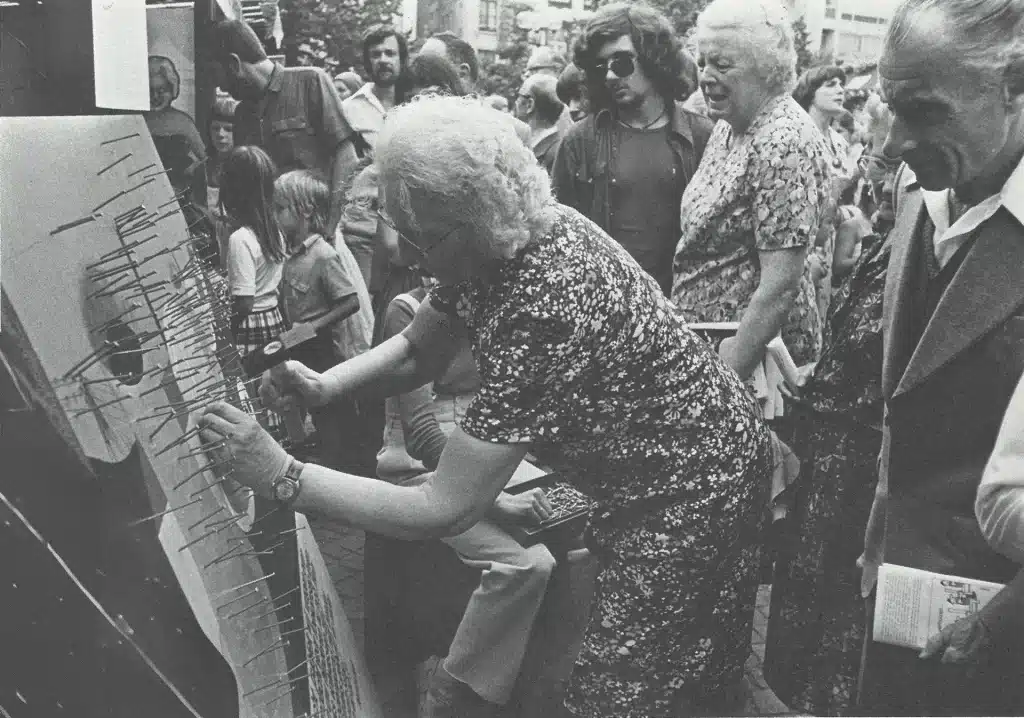 De kern van de zaak
Action ludique
contre l'énergie nucléaire
Tentakel
Anvers 1979
