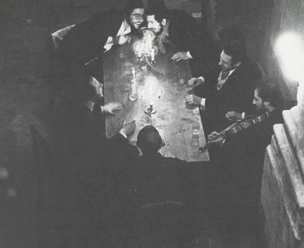 Dibouk! Mis en scène par Moshe Leiser. Chapelle des Brigittines (Bruxelles). Photos Gérard Cohendy.