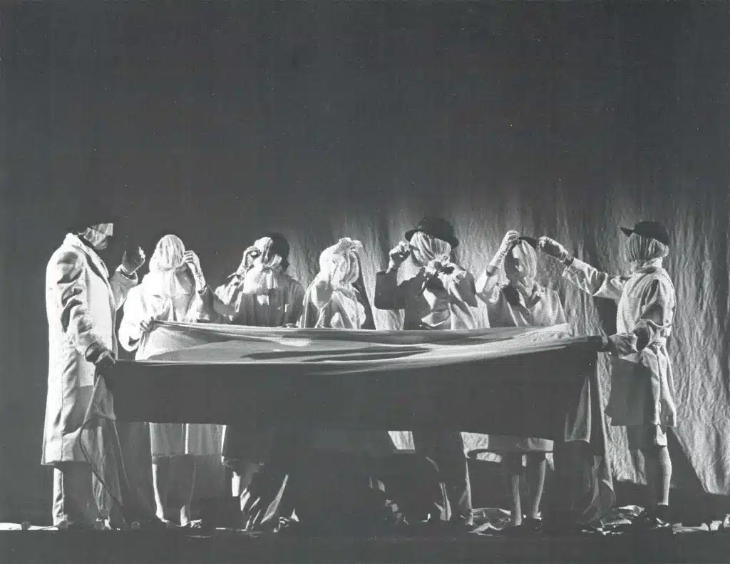 Alè ( Le souffle) par Els Comeaiants
Création 1984
Photo Gol