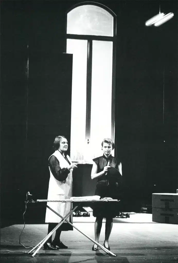 « Heldenplatz » De gauche à droite : Anneliese Rômer, Therese Affolter Photo Oliver Herrmann 