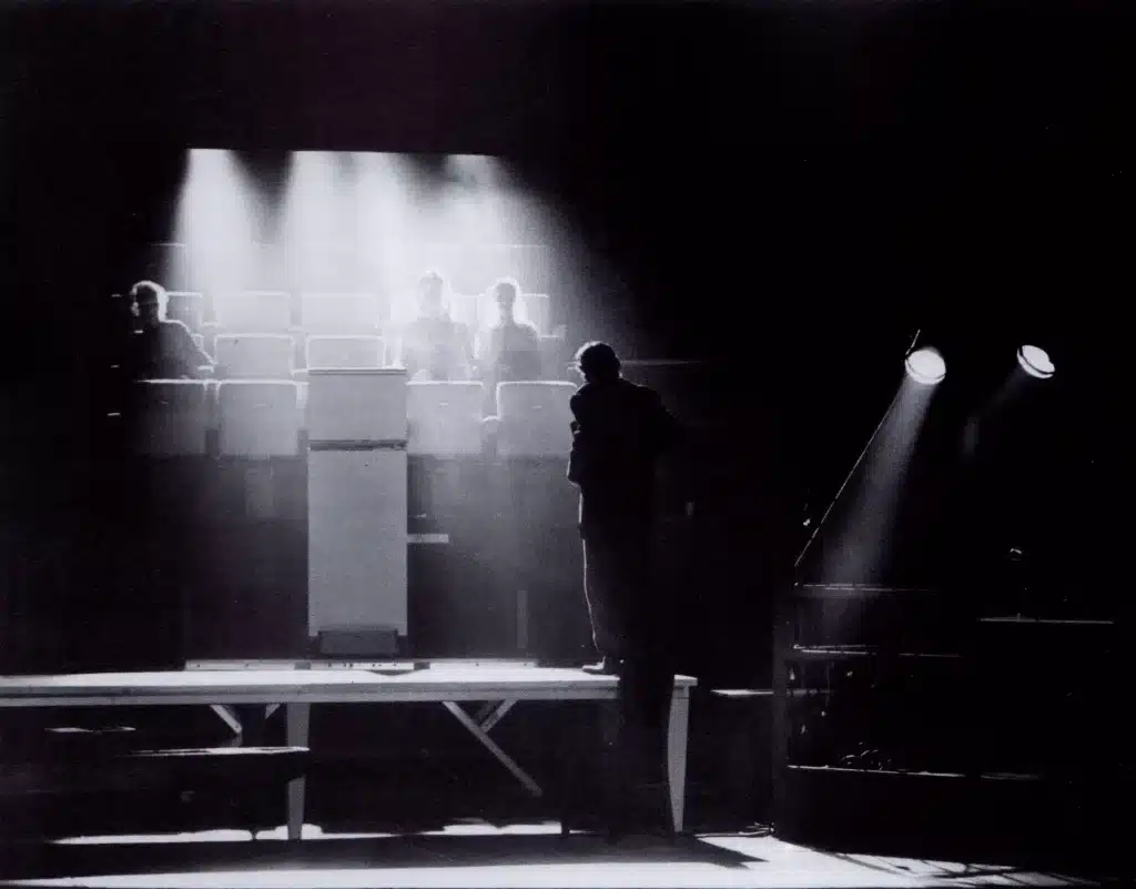 LE CAS MÜLLER 1 de Heiner Müller, mise en scène de Jean Jourdheuil et Jean-François Peyret. M.C. 93 Bobigny, 1990. Photo Brigitte Enguerand.