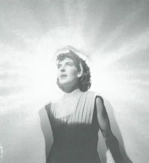 SOUDAIN L'ÉTÉ DERNIER, de Tennessee Williams. Mise en scène de Carlos Fernando. 