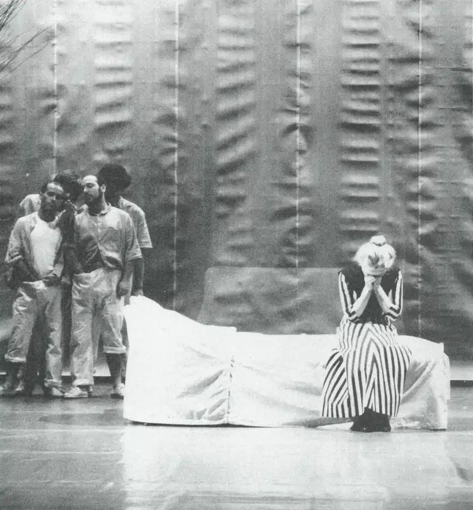 L’ÉVEIL DU PRINTEMPS, de Wedekind. Spectacle avec les étudiants du TEUC, Coimbra (1983) Photo João Bafo.