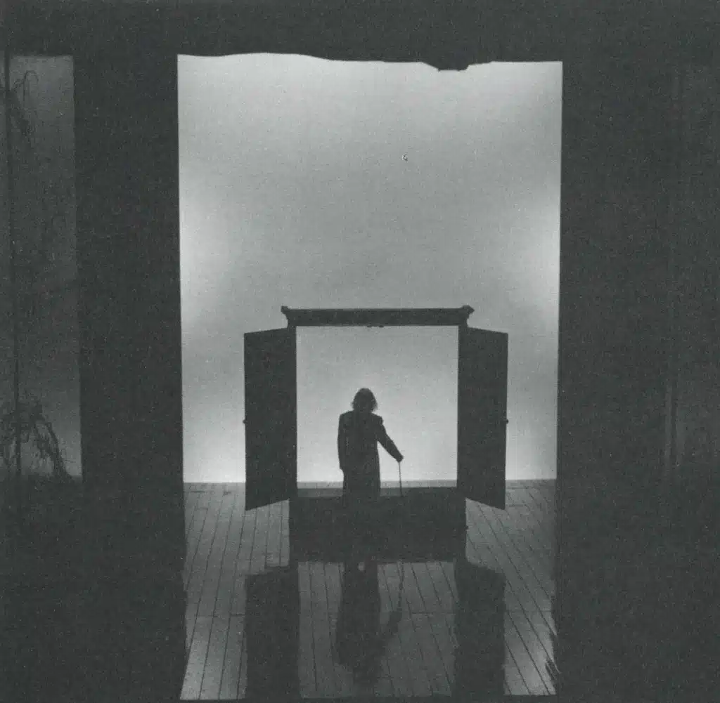 LA CERISAIE, de Tchekhov. Novo Grupo. Scénographie de José Manuel Castanheira. 