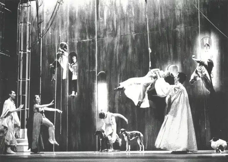 LA PRINCESSE DE MILAN, chorégraphie de Karine Saporta, 1991. Photo J.-M. Guillaud.