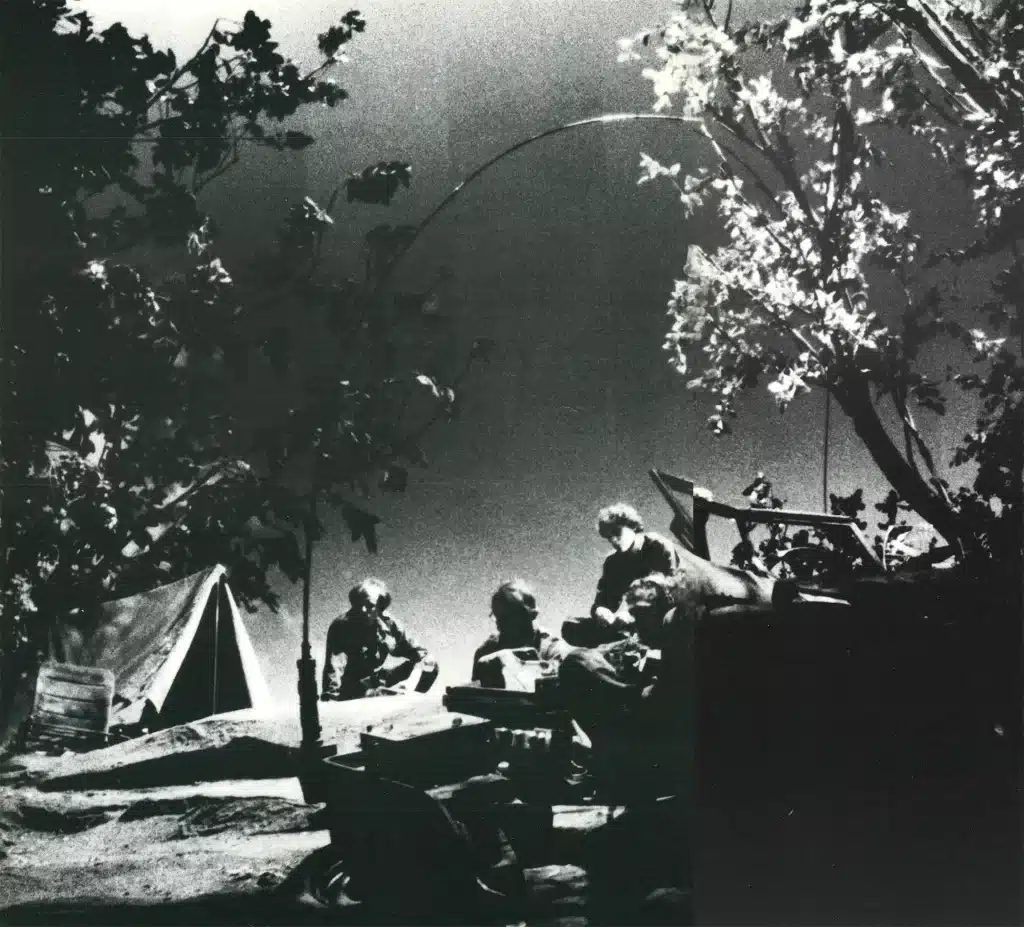 INTRODUCTION POUR CINQ CENT MILLE SOLDATS MORTS, de Guyotat, mise en scène d’Antoine Vitez.