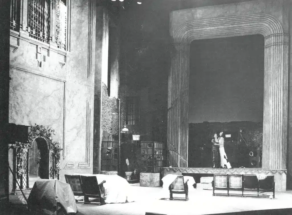 ORQUIDEAS À LA LUZ DE LA LUNA de Carlos Fuentes, mise en scène de Guillermo Heras, Centre Dramatique National de Madrid, 1988. Photo Ros Ribas.