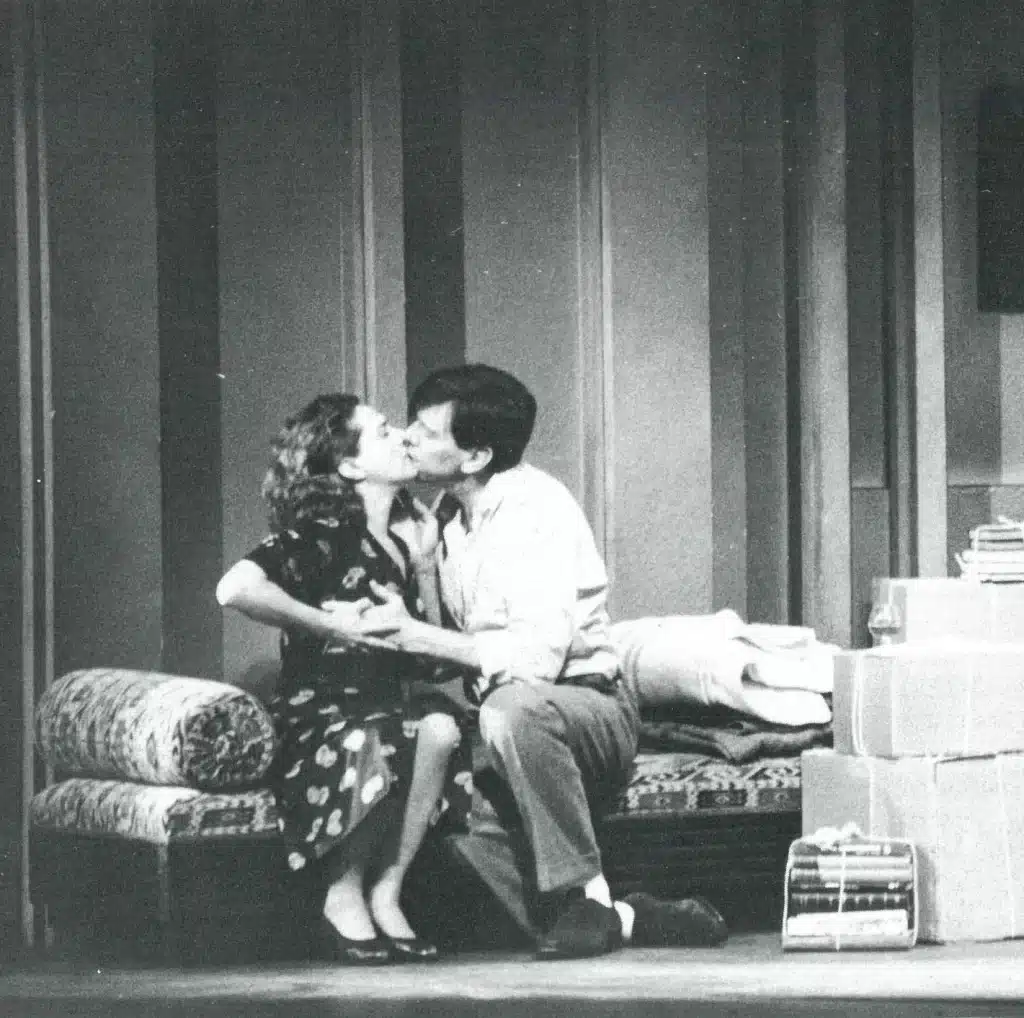 UNE JOURNÉE PARTICULIÈRE d’'Ettore Scola, mise en scène de Josep Maria Flotats, Théâtre Poliorama, Barcelone, 1985. Photo Ros Ribas.