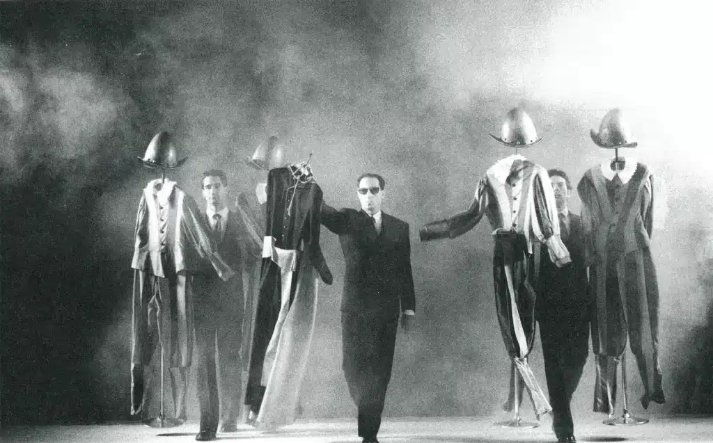 CoLumBt LAPsUs par Els Joglars, mise en scène d'Albert Boadella. Photo Ros Ribas.