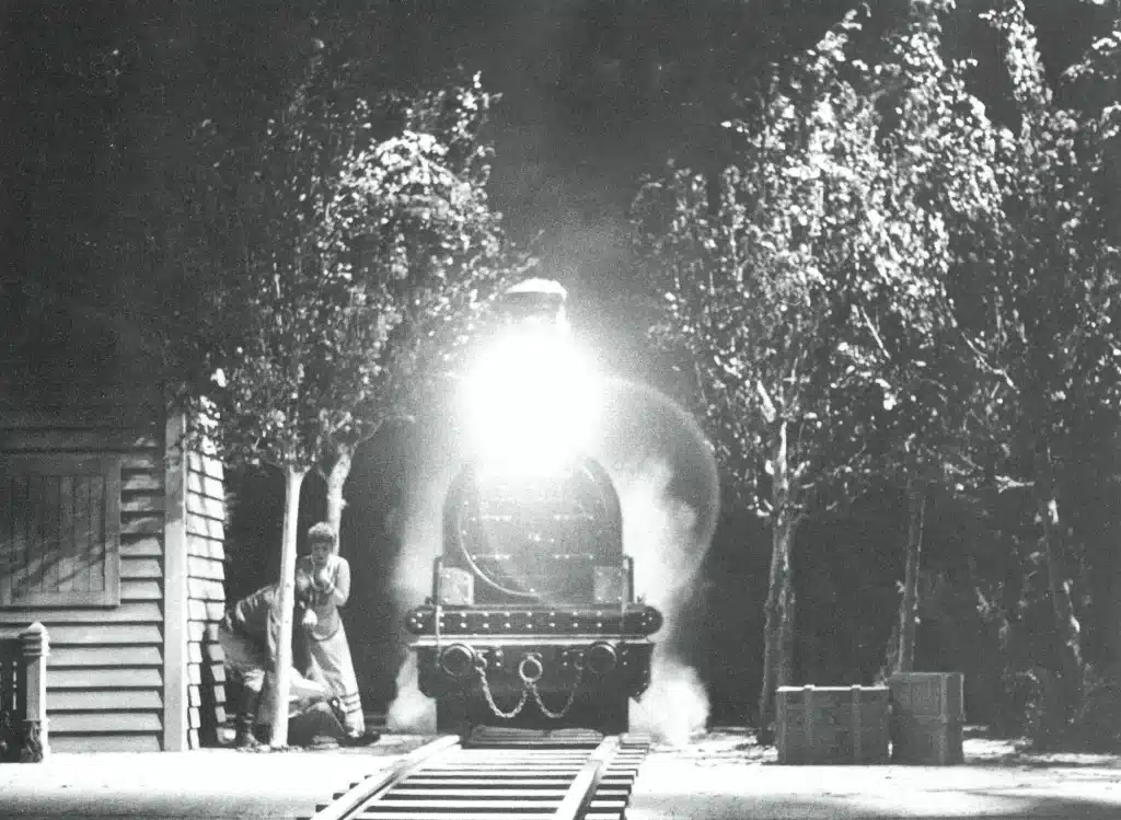 MEL SALVATJE, de Guillem Jordi Graells, d’après PLATONOV de Tchekhov, mise en scène de Pere Planella, Théâtre Romea, Barcelone. Photo Ros Ribas. 