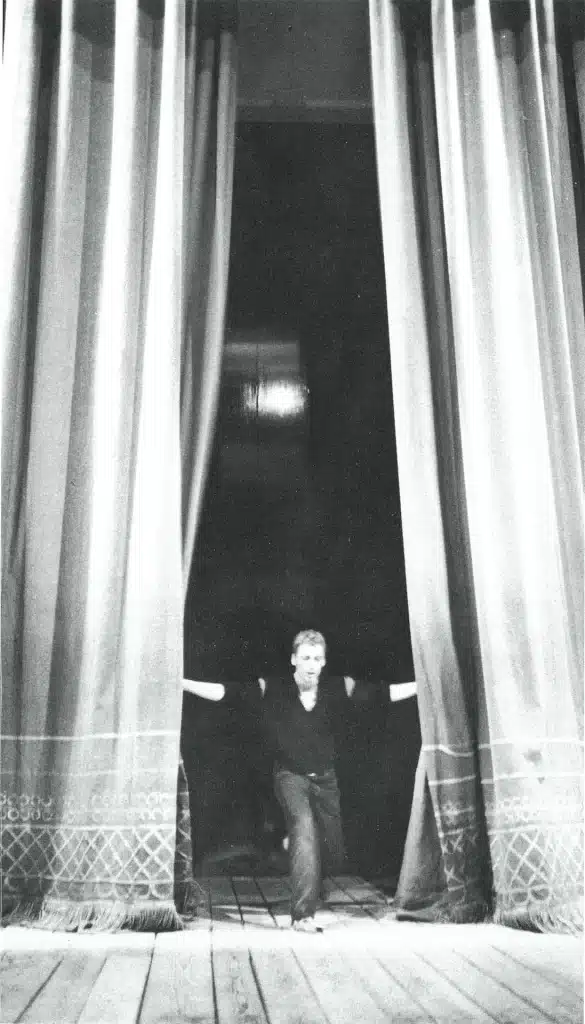 Redjep Mitrovitsa. PIÈCE SANS TITRE de F.G. Lorca, mise en scène de Lluís Pasqual, Odéon-Théâtre de l'Europe, 1990. Photo Ros Ribas. 