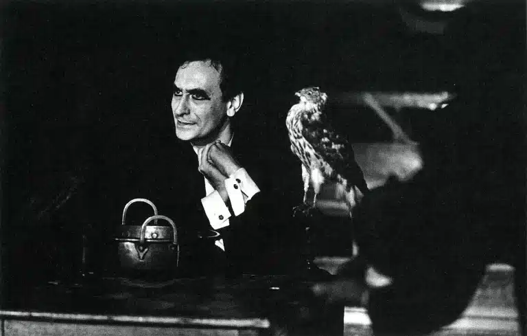 Antoine Vitez dans FAUST de Goethe, scénographie Claude Engelbach, 1972. Photo Nicolas Treatt.