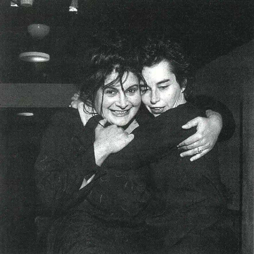 Maïté Nahyr et Evelyne Istria dans ELECTRE, 1986.Photos Fourneaux.