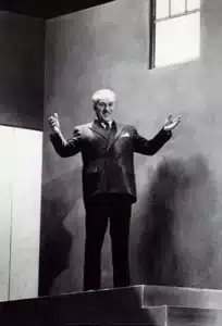Michel Piccoli, Jacqueline Maillan. LE RETOUR AU DÉSERT, mise en scène Patrice Chéreau. Théâtre du Rond-Point, 1988.