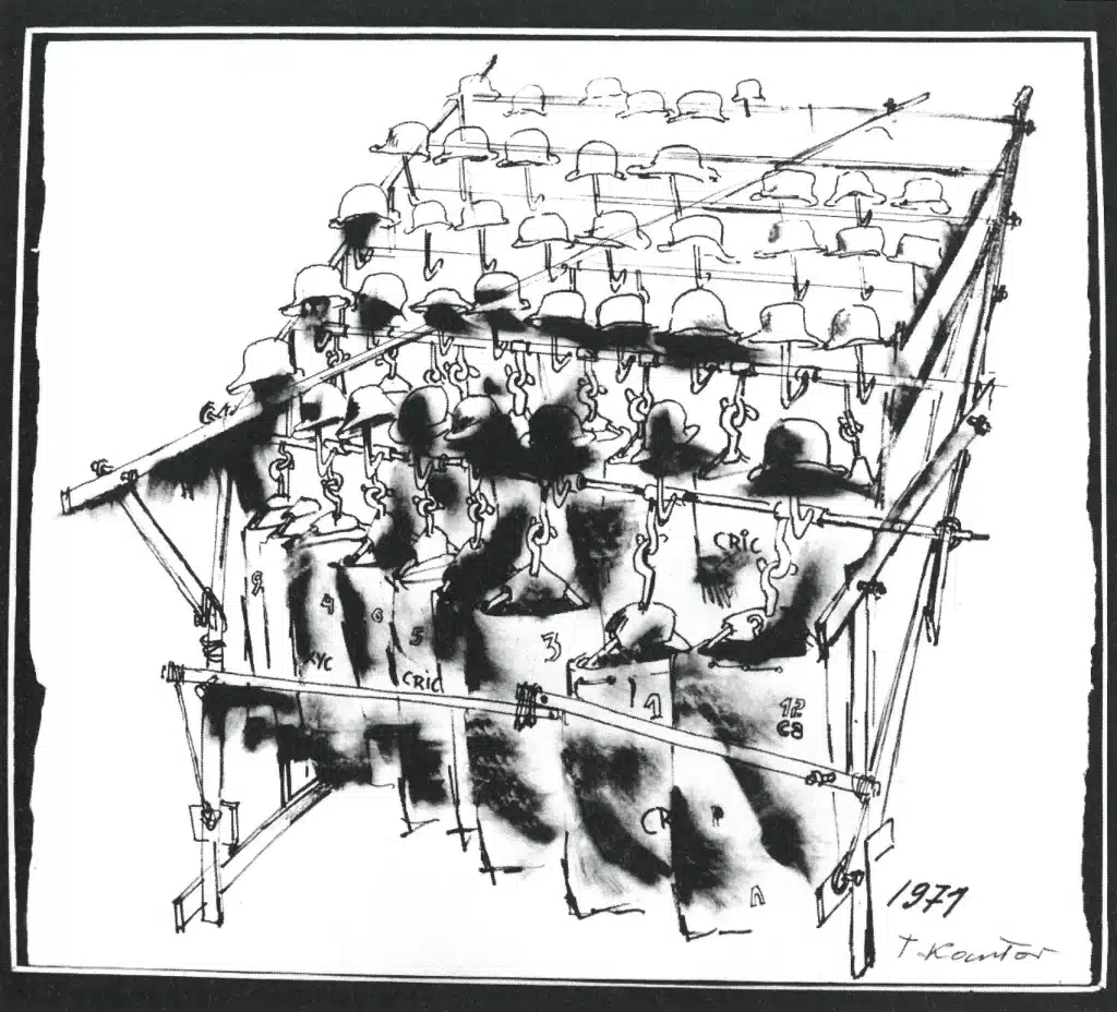 LES GRÂCES ET LES ÉPOUVANTAILS de S. I. Witkiewicz, «Théâtre impossible», Théâtre Cricot 2, Cracovie, 1973. Le vestiaire, projet de T. Kantor. Photo J. Borowski. 