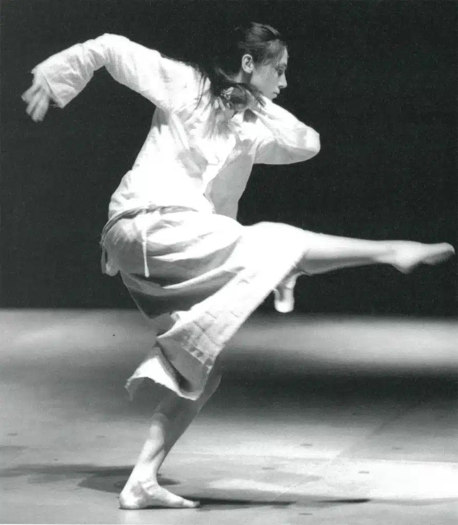 Daniela Luca, HOMBRE ALADO chorégraphie de José Besprosvany Photo Jorge León