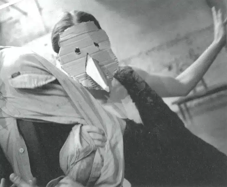 NON HO TEMPO E SERVE TEMPO chorégraphie d’Enzo Pezzella Photo J.M. Bodson.