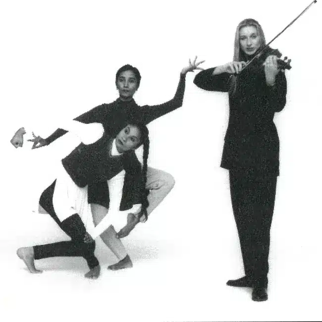 RAID, Shobana Jeyasingh Dance Company, chorégraphie de Shobana Jeyasingh Photo Hugo Glendinning