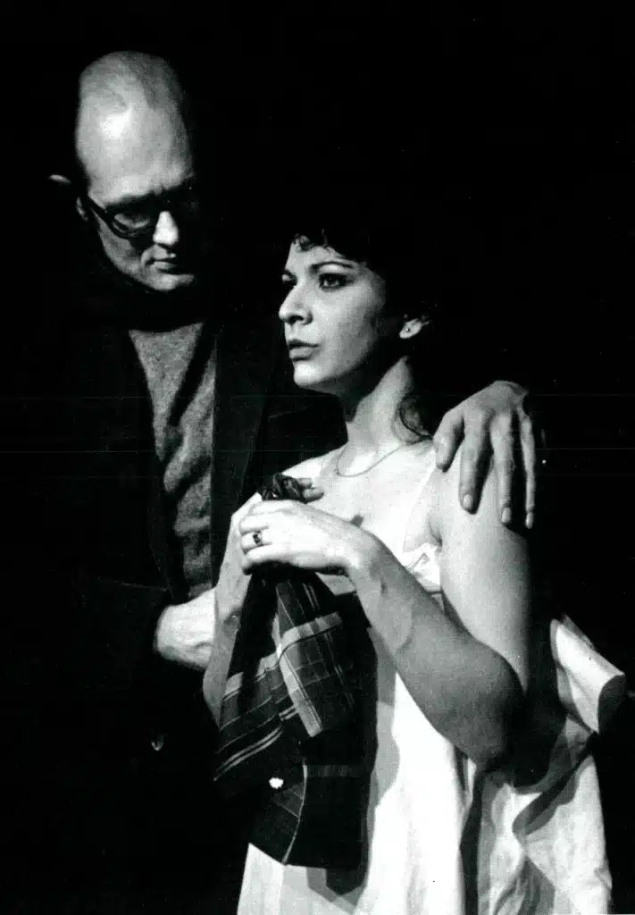Alexandre von Sivers et Ilma deWitte dans MORT D’UNE SOURIS de Jean Sigrid, mise en scène de Bernard Damien aux Midis du Rideau de Bruxelles, 1983. Photo Daniel Locus. 