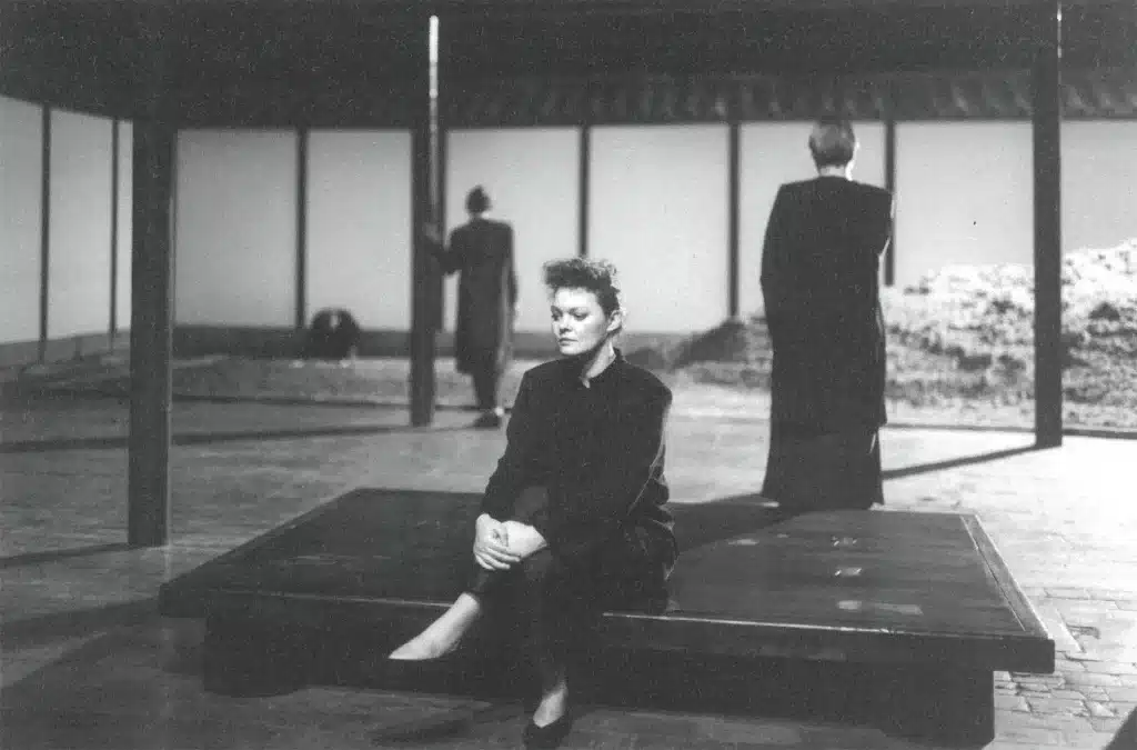 Marie-Pierre Meinzel dans CASSANDRE, de Michèle Fabien, d’après Christa Wolf. Mise en scène de Marc Liebens, 1995. Photo Marie-Françoise Plissart.