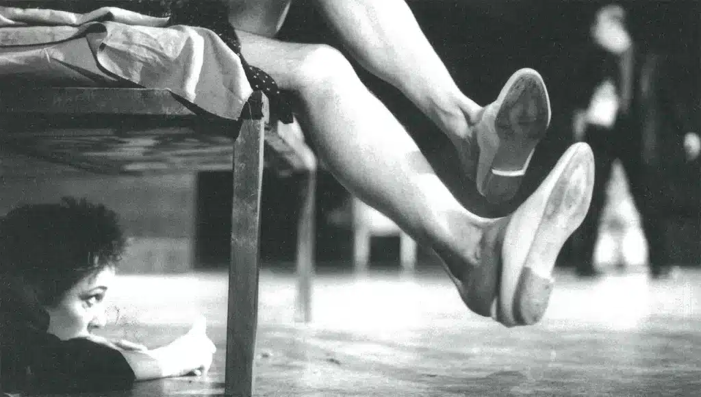 PEAUX DE CHAT d’Alain Cofino Gomez, mise en scène de Micheline Hardy au Théâtre Le Public,.1996. Photo Jorge Léon/Coto de Caza.