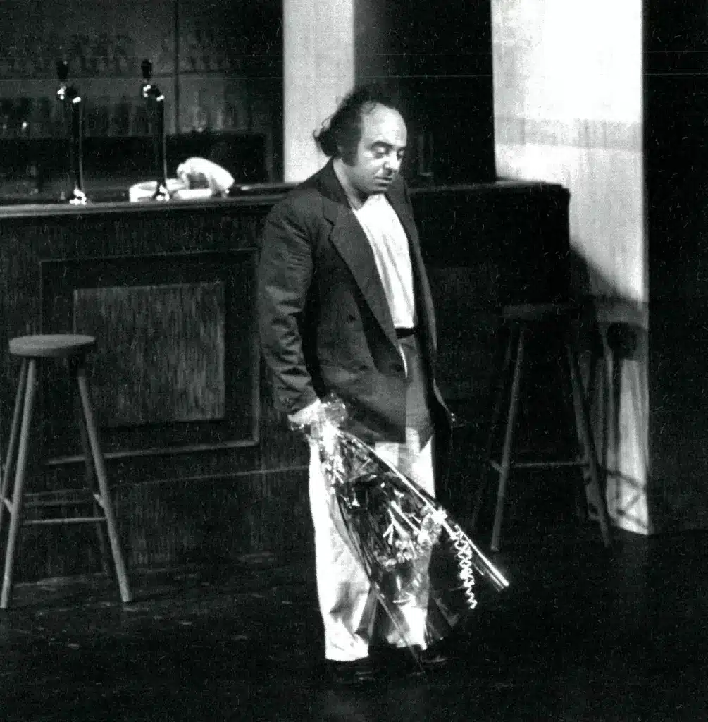 Guy Pion dans INACCESSIBLES AMOURS, de Paul Emond, au Rideau de Bruxelles, 1992. Photo Daniel Locus. 