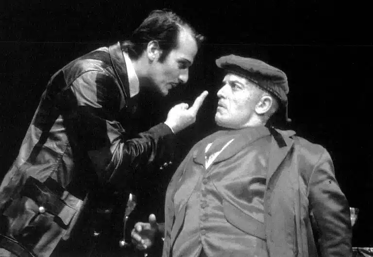 Patrick Ridremont etJean-Marie Pétiniot dans MAÎTRE PUNTILA ET SON VALET MATTI . Photo Denis Delcampe.