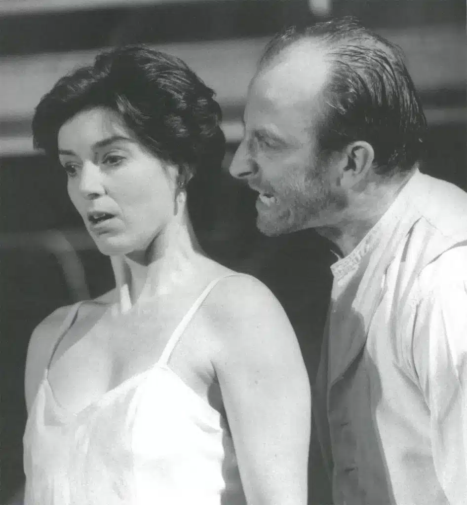 Victoria Wicks et William Armstrong dans (UNCLE) VANYA de Howard Barker, mise en scène Howard Barker. Photo Siephen Vaughn