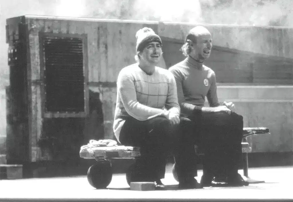 Philippe Duquesne et Jean-Marc Bihour dans LES FRÈRES ZÉNITH de Jérôme Deschamps et Macha Makeieff. Photo Boutin.