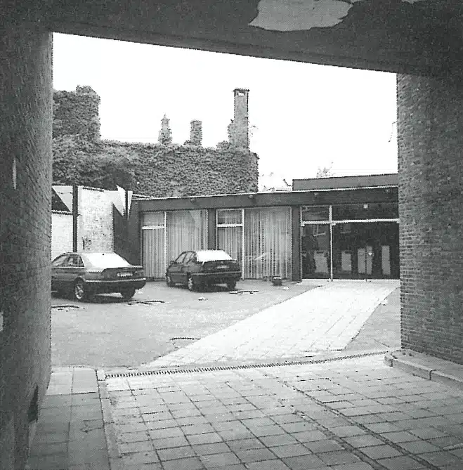 Le Théâtre 140,
août 1998.
Photos Vincent Lebrun.