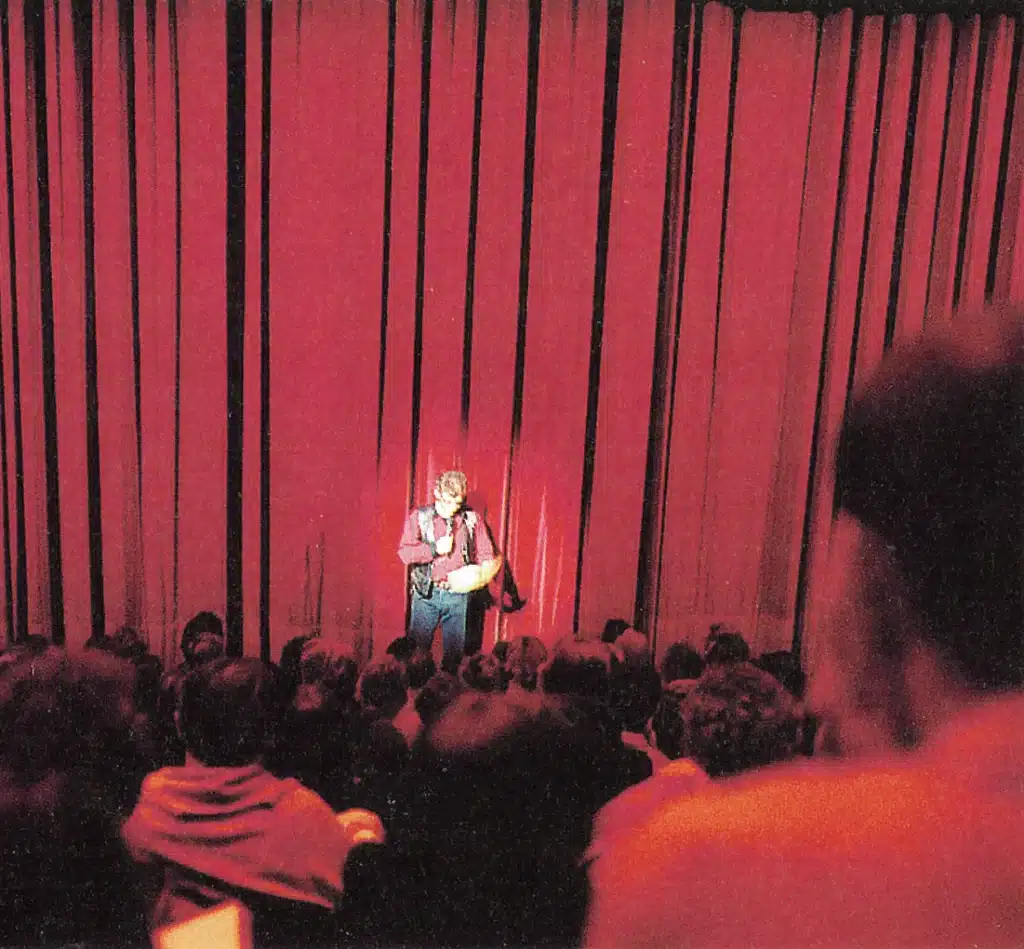 Théâtre Varia, Michel Dezoteux présente la saison,
septembre 1998. Photo Anne Bourguignon.