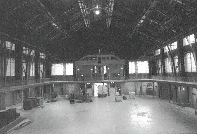 Les Halles de Schaerbeek, travaux avant le début de la nouvelle saison, 3 septembre 1998.
Photos Christian Carez.