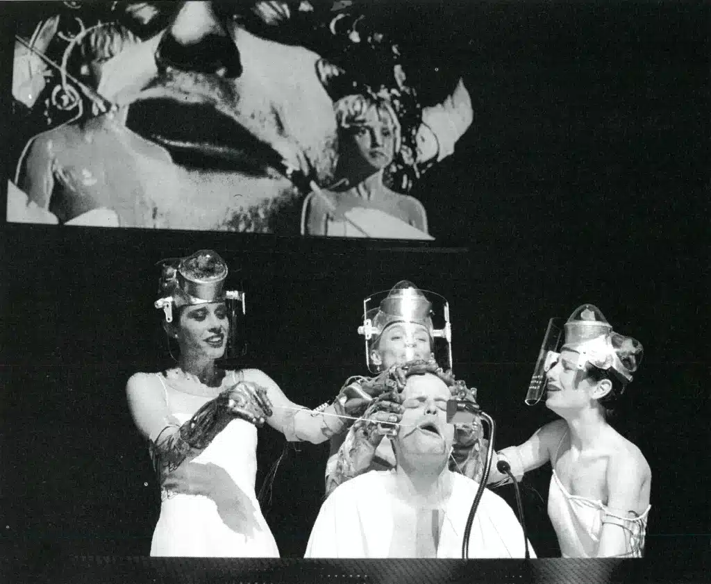 LA TRAGÉDIE DE L'HOMME, d’après Imre Madach, mise en scène Lászlо́ Hudii. Photo Marc Enguerand.