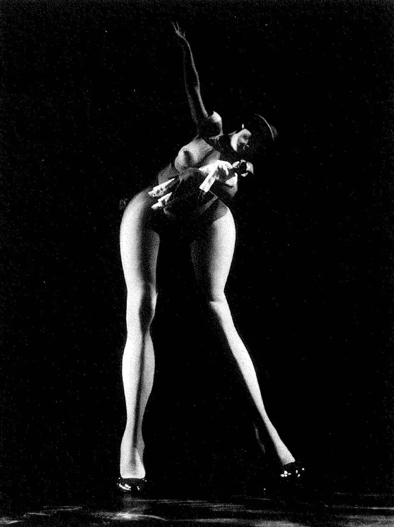 DÉRIVES, mise en scène Philippe Genty, 1989. Photo Tristan Valès.