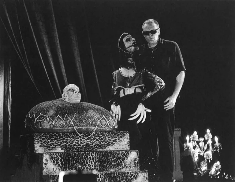 SALOMÉ, mise en scène Neville Tranter, 1997. Photo Marcus.
