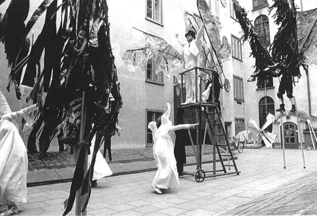  APOCALYPSE ?, mise en scène Michael Meschke, 1996. Photo Beata Bergström.