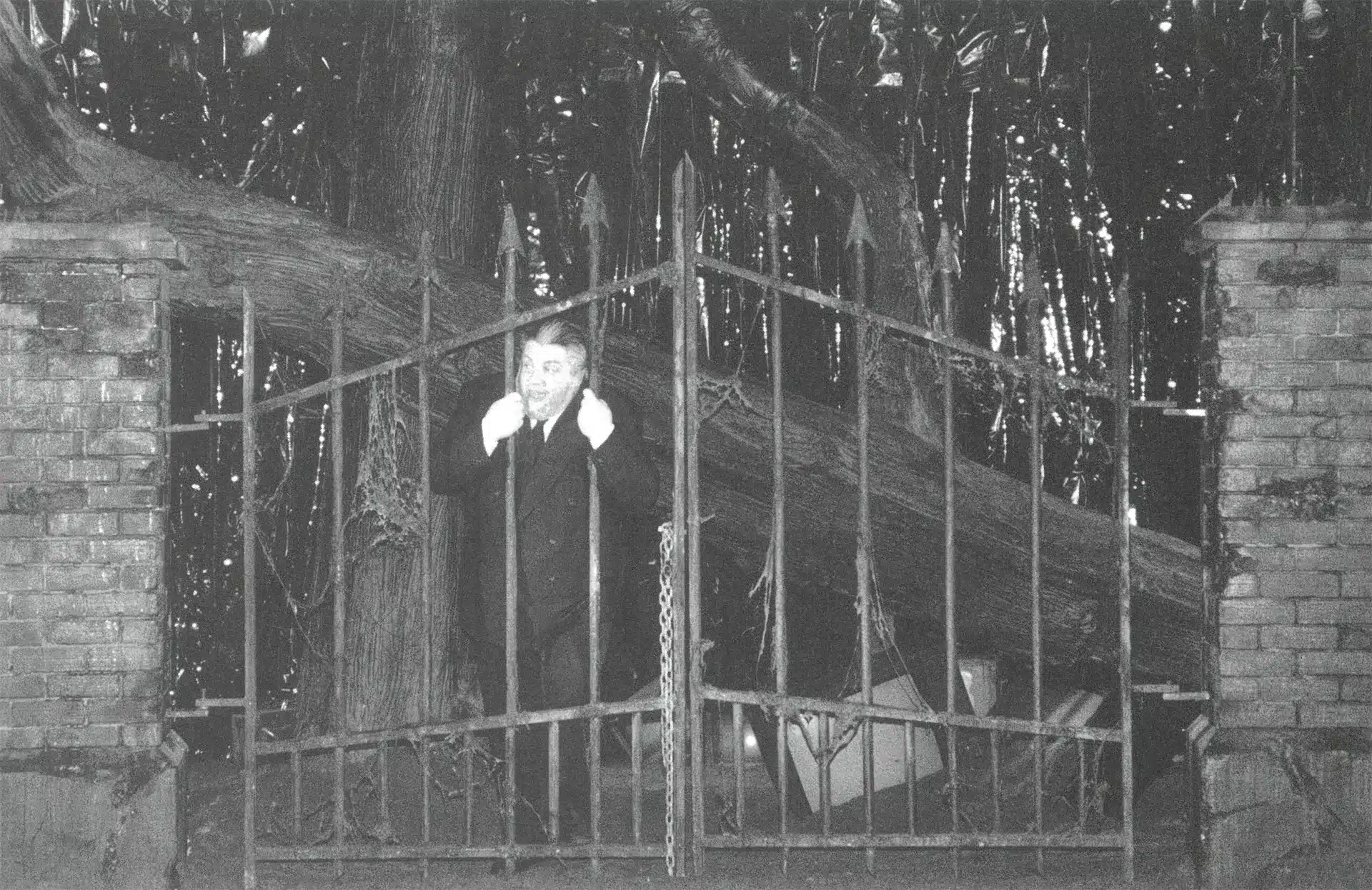 Albert Delpy dans JACOB SEUL, mise en scène Nabil El Azan. Photo Marcel Vanhulst.