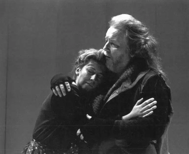 Marie-Line Lefèbvre et Armand Delcampe dans UN HOMME DE COMPAGNIE, mise en scène Armand Delcampe. Photo Serge Simon.