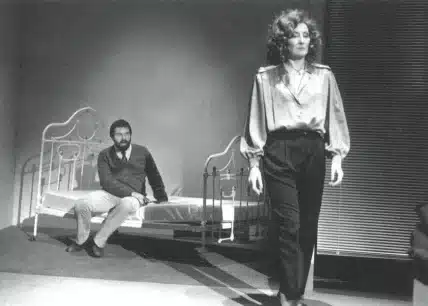 Janine Louvet et Éric Firmani dans L'AMÉNAGEMENT, mise en scène Jean Louvet. Photo Véronique Vercheval.