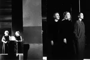 Alain Eloy, Jacqueline Bollen et Florence Hebbelynck dans PELLÉAS ET MÉLISANDE de Maeterlinck, mise en scène Julien Roy. Photo Marie Françoise Plissart.