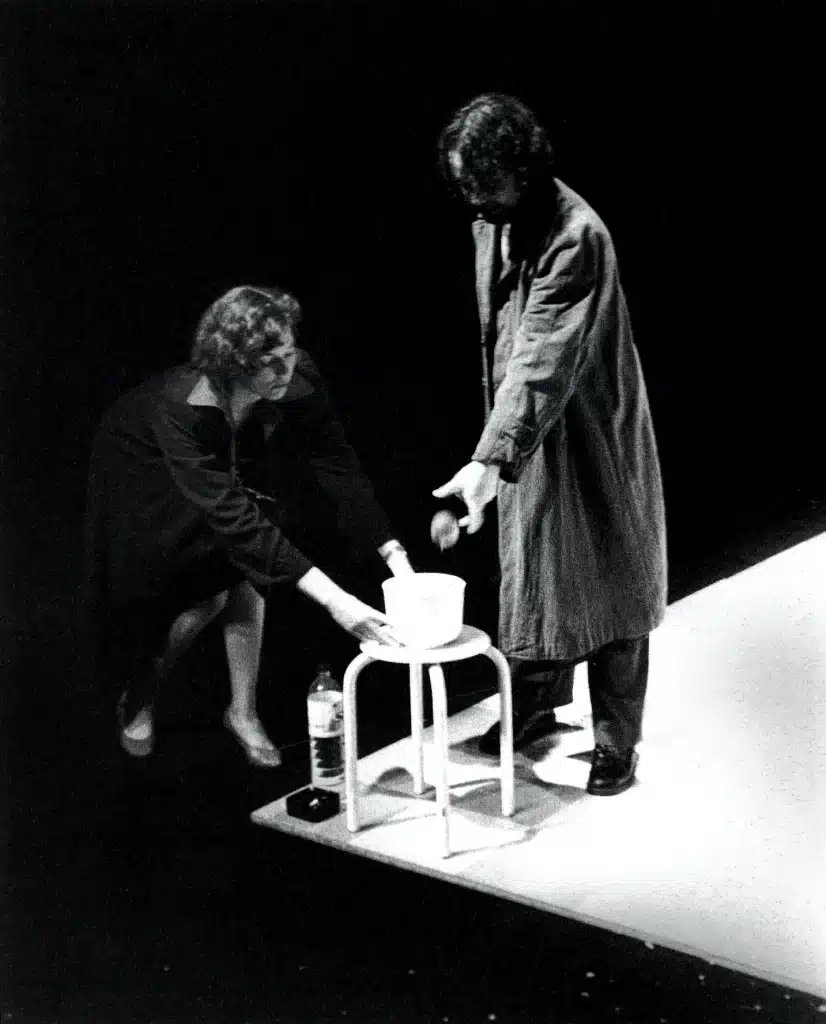 HET GAAT BARSTEN (Ça va craquer) de Jean-Marie Piemme, mise en scène de Jappe Claes, Theatertheater, 1993, phoio Marc Peeters.