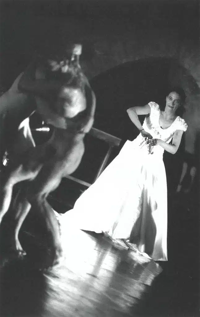 JE SUIS SANG, chorégraphie Jan Fabre, 2001, photo festival d'Avignon?