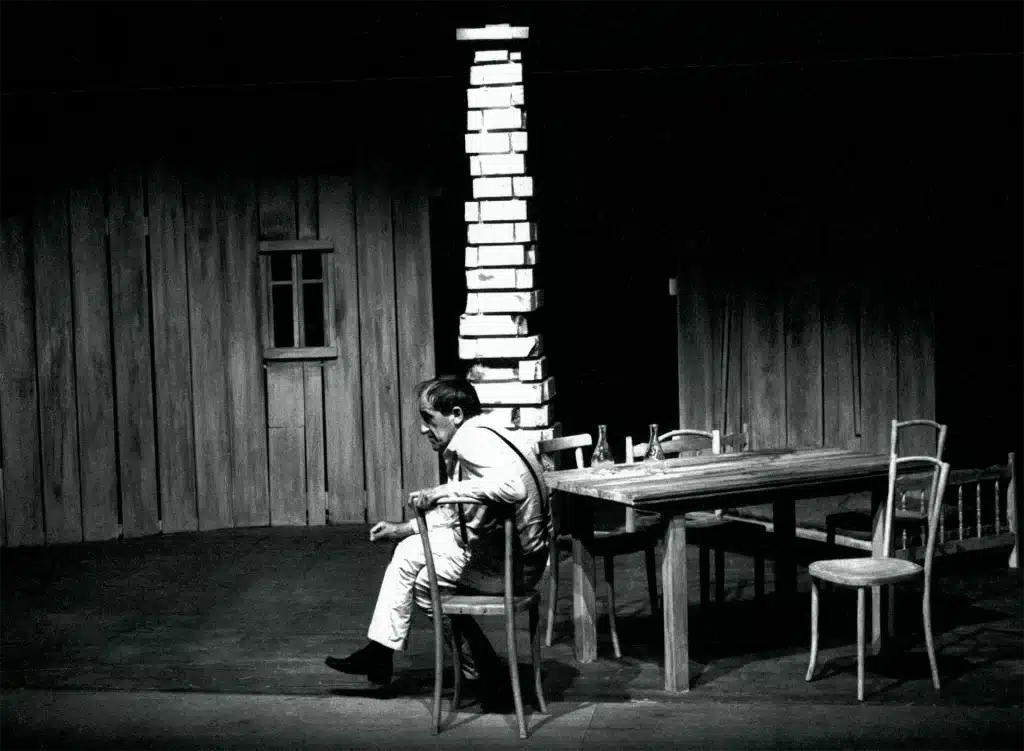 Ô DOUCE NUIT, création et mise en scène de Tadeusz Kantor, photo Monique Rubinel / Enguerand.