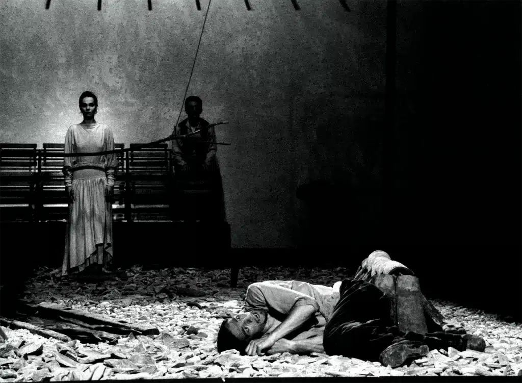 AJAX, FILS DE TELAMON de Sophocle, mise en scène Bruno Meyssac, avec Philppe Cousin, Marie-Ève Edelstein et Éric Rondepierre, photo Monique Rubinel I Enguerand