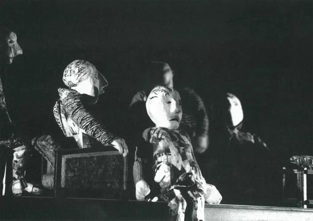 J'AI GÊNÉ ET JE GÊNERAI, textes de Daniil Harms, mise en scène Émilie Valantin, photos Marc et Brigitte Enguerand.
