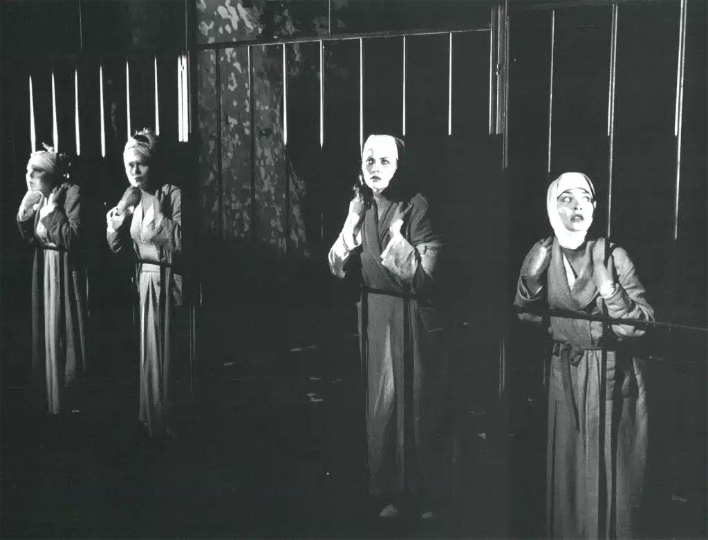 MARAT/SADE d'après la pièce de Peter Weiss, mise en scène Iouri Lioubimov, photo Vincent Pontet/ Enguerand.