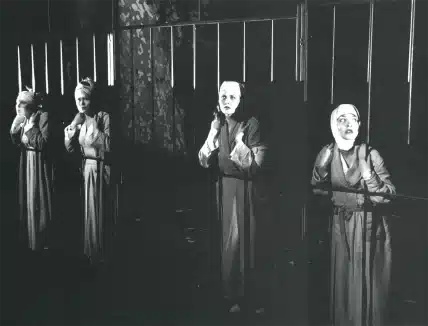 MARAT/SADE d'après la pièce de Peter Weiss, mise en scène Iouri Lioubimov, photo Vincent Pontet/ Enguerand.